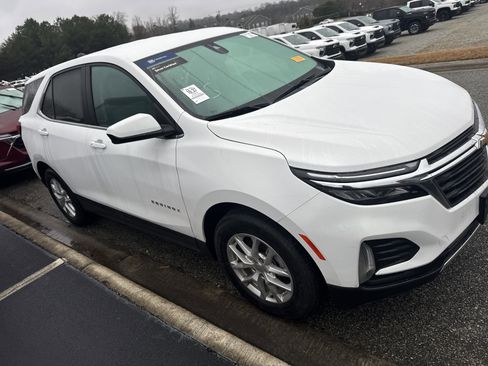 Certified 2024 Chevrolet Equinox LT w/ LPO, Floor Liner Package image 2