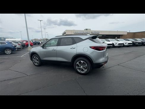Certified 2024 Chevrolet Blazer LT w/ Convenience Package FWD image 6