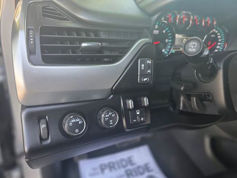 Used 2016 Chevrolet Tahoe LT AWD/4WD image 3