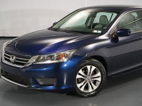 Used 2015 Honda Accord LX image 3
