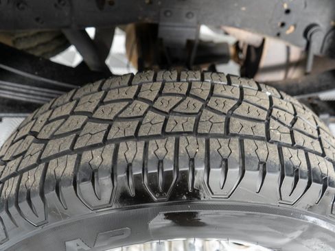 Used 2000 Ford F250 Lariat image 28