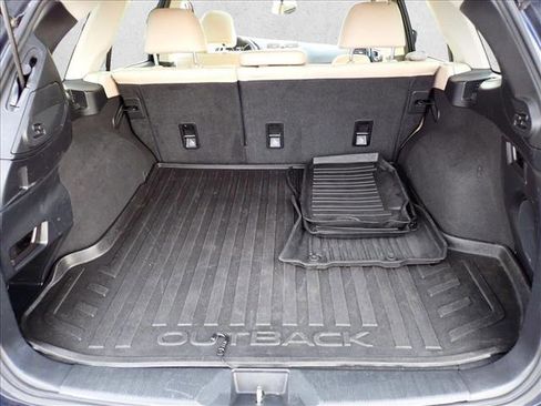 Used 2018 Subaru Outback 3.6R Limited image 8