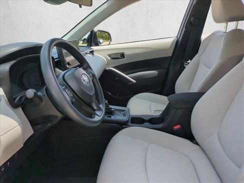 Certified 2026 Toyota Corolla Cross L FWD image 15