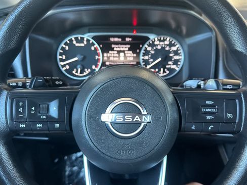Used 2024 Nissan Rogue S AWD/4WD image 23