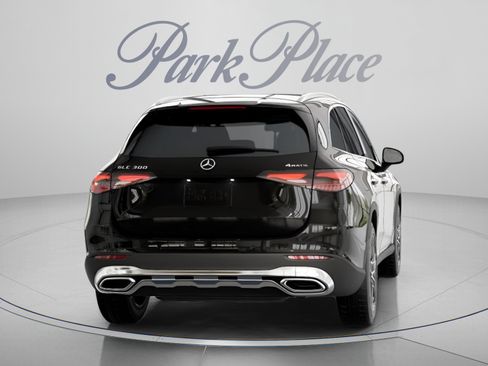 Certified 2026 Mercedes-Benz GLC 300 4MATIC image 18