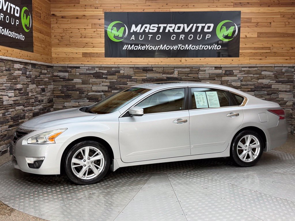 Used 2015 Nissan Altima 2.5 SV w/ Convenience Package FWD image 13