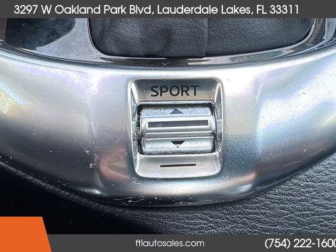 Used 2020 Toyota Yaris LE FWD image 58