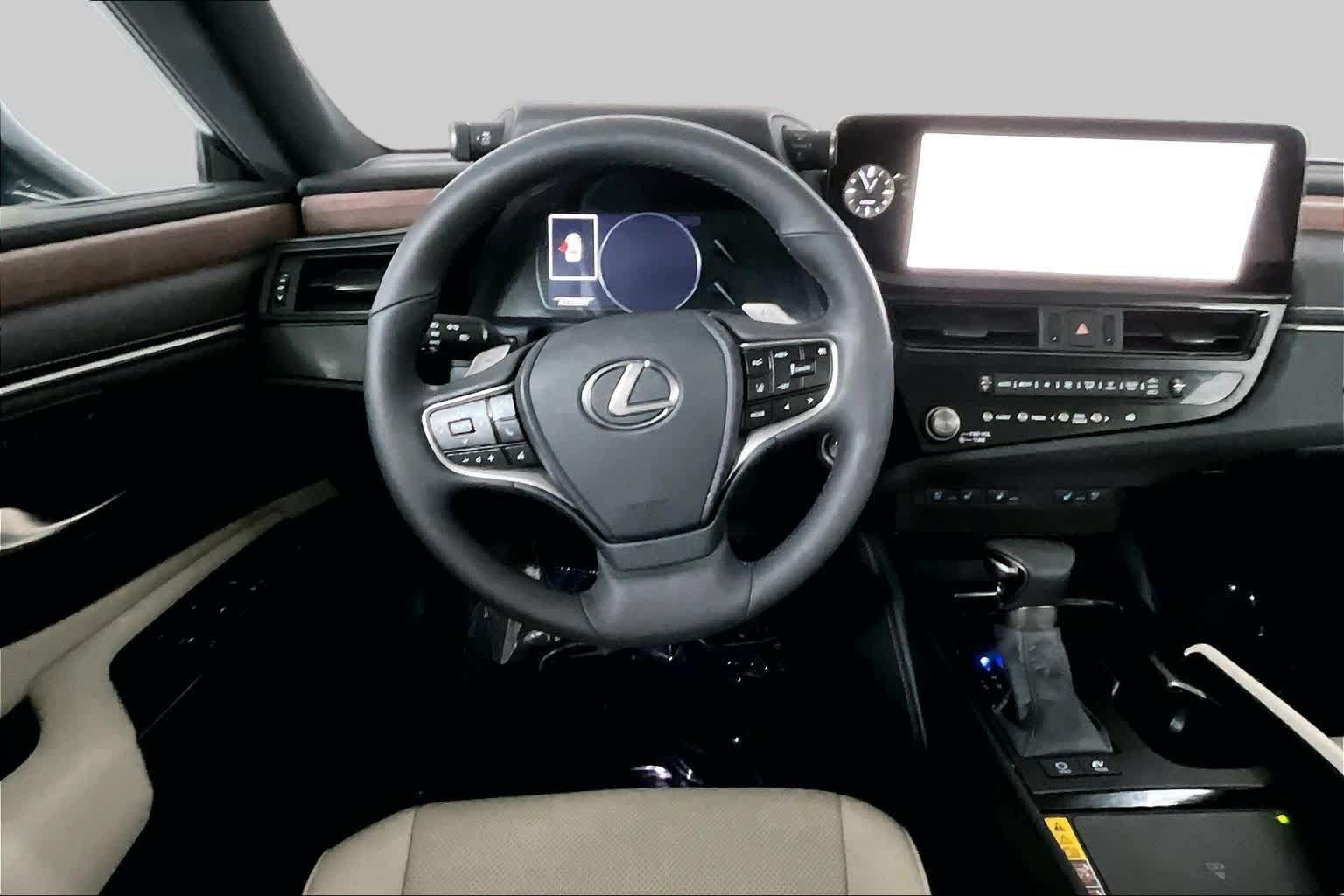 Used 2025 Lexus ES 300h w/ Premium Package FWD image 6