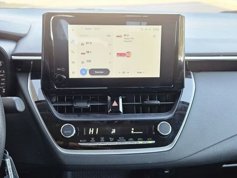 Used 2024 Toyota Corolla LE image 21