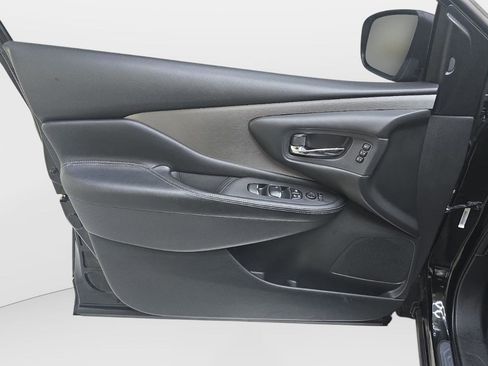 Used 2019 Nissan Murano SL AWD/4WD image 18