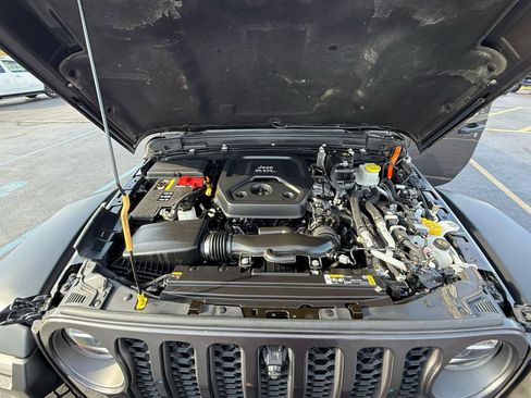 Used 2022 Jeep Wrangler Unlimited Rubicon 4xe w/ Dual Top Group AWD/4WD image 48