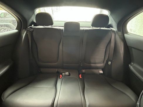 Used 2025 Mercedes-Benz C 300 4MATIC Sedan image 13