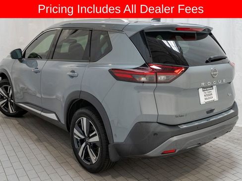 Used 2022 Nissan Rogue SL w/ SL Premium Package FWD image 3
