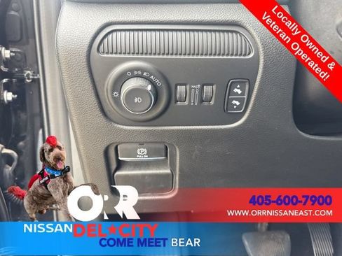 Used 2024 Jeep Wagoneer L Series II RWD image 18