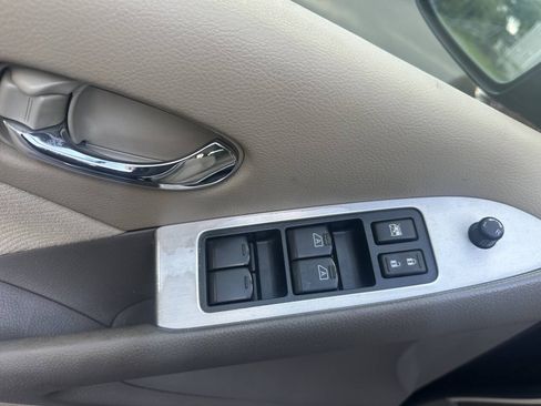 Used 2013 Nissan Murano SV AWD/4WD image 19