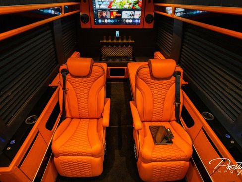 Used 2025 Mercedes-Benz Sprinter 2500 image 54