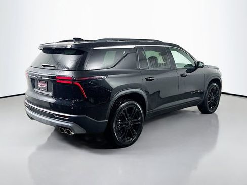 New 2026 Chevrolet Traverse LT w/ Driver Confidence Package FWD image 6