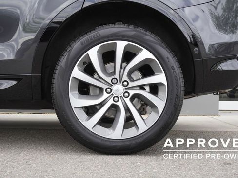 Used 2025 Land Rover Discovery Sport Dynamic SE image 35