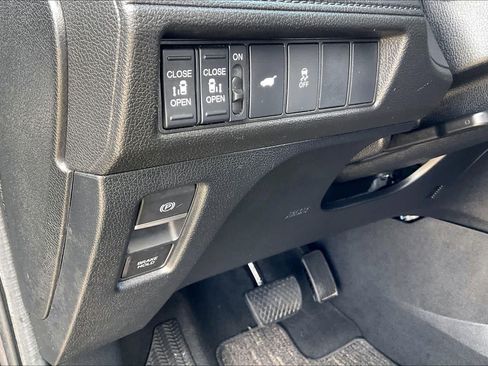 Used 2025 Honda Odyssey EX-L image 35