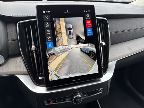 New 2026 Volvo XC90 B6 Ultra image 17