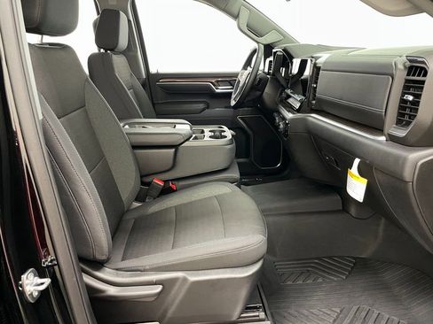 Certified 2026 Chevrolet Silverado 1500 LT image 40