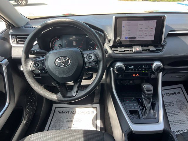 Used 2023 Toyota RAV4 LE AWD/4WD image 18