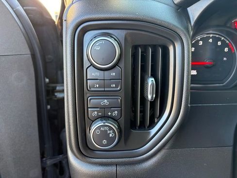 Used 2021 Chevrolet Silverado 1500 Custom Trail Boss image 32