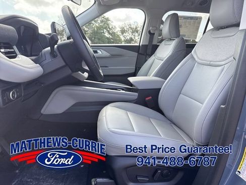 New 2026 Ford Explorer Active w/ Active Comfort Package RWD image 9