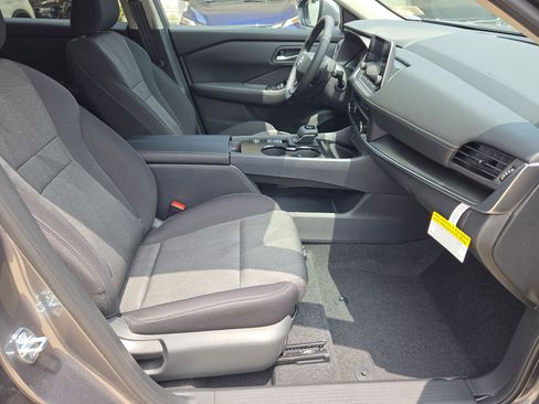 New 2026 Nissan Rogue SV FWD image 20