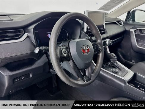 Used 2024 Toyota RAV4 AWD Hybrid image 9