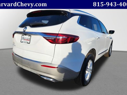 Used 2021 Buick Enclave Essence image 4