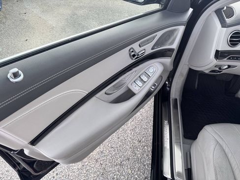 Used 2015 Mercedes-Benz S 550 4MATIC Sedan image 16