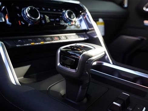 New 2026 GMC Sierra 1500 Denali w/ Denali Reserve Package image 18