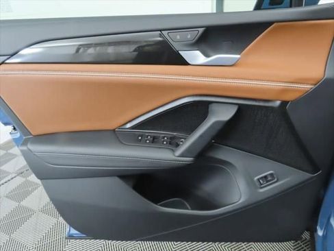 New 2026 Volkswagen Tiguan SEL R-Line image 25