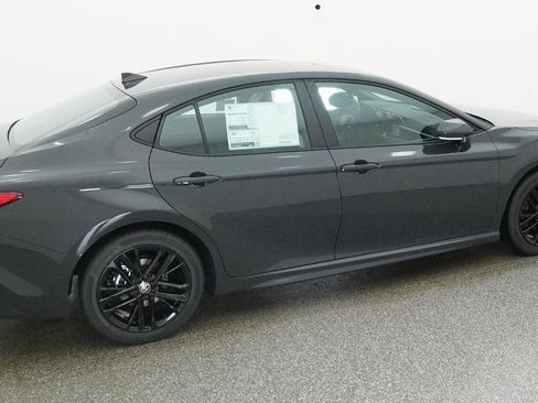 New 2026 Toyota Camry SE FWD image 13