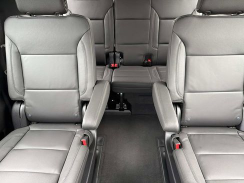 New 2026 Chevrolet Suburban LT w/ Comfort Package image 8