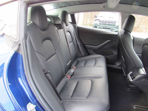 Used 2019 Tesla Model 3 Long Range image 13