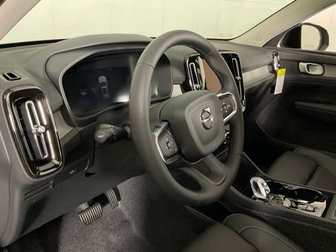 New 2026 Volvo XC40 B5 Plus w/ Protection Package Premier image 19