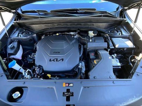 Used 2022 Kia Telluride SX w/ SX Prestige Package image 31