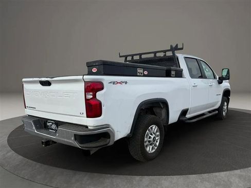 Used 2021 Chevrolet Silverado 2500 LT w/ Convenience Package image 5