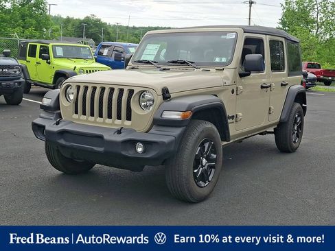 Used 2022 Jeep Wrangler Unlimited Sport AWD/4WD image 6