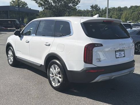 Used 2022 Kia Telluride LX AWD/4WD image 6
