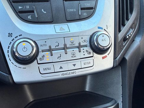 Used 2017 Chevrolet Equinox LT w/ Convenience Package image 22