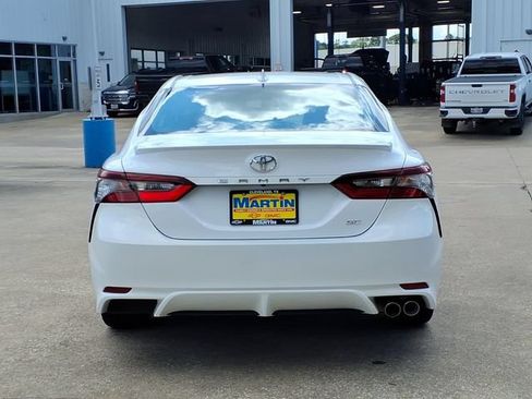 Used 2023 Toyota Camry SE FWD image 6