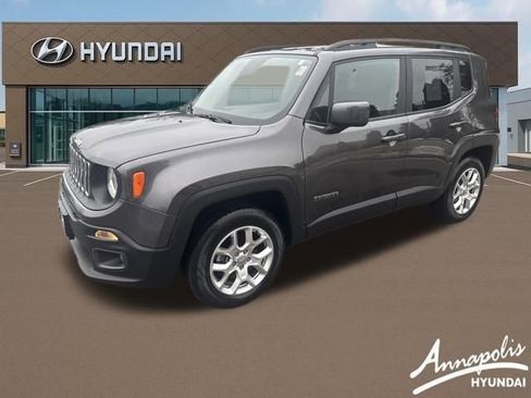 Used 2017 Jeep Renegade Latitude w/ Popular Equipment Group image 1