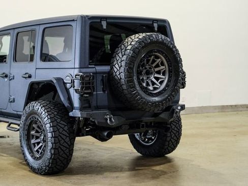 Used 2024 Jeep Wrangler Unlimited Rubicon w/ Technology Group AWD/4WD image 20