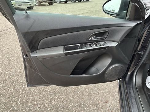 Used 2014 Chevrolet Cruze LT w/ RS Package FWD image 14