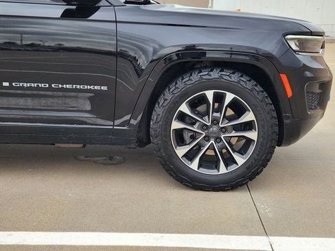 Used 2022 Jeep Grand Cherokee Overland w/ Advanced Protech Group III AWD/4WD image 8