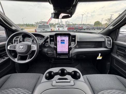 New 2026 RAM 2500 Tradesman AWD/4WD image 13