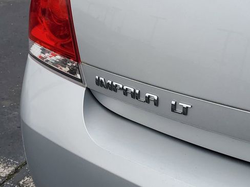 Used 2014 Chevrolet Impala LT w/ LT Sunroof Package FWD image 27